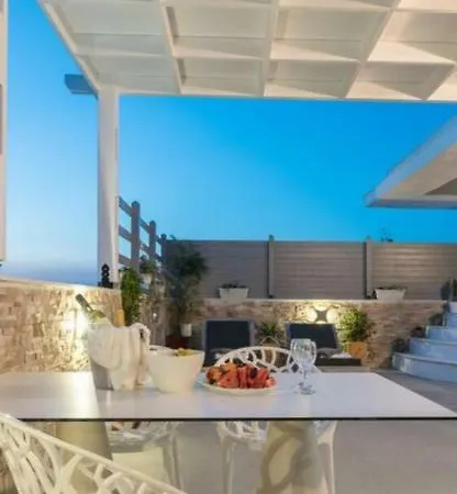 Διαμέρισμα Luxury Roof With Jacuzzi City Center